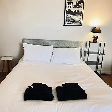 Quiet Cosy In Suburb Cork